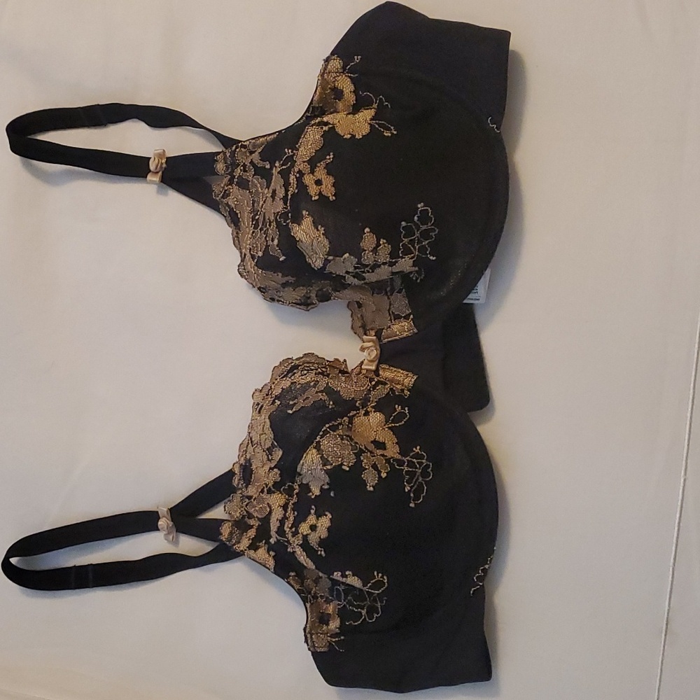 WACOAL BRA, BLACK/TAN, LACE, SEXY, LIGHTWEIGHT, 36D, STYLE 851112